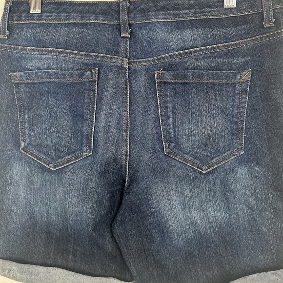 Nine West Jean Blue Denim Cuffed Shorts Whiskered Medium Wash Stretch Womens 10 - Picture 5 of 9